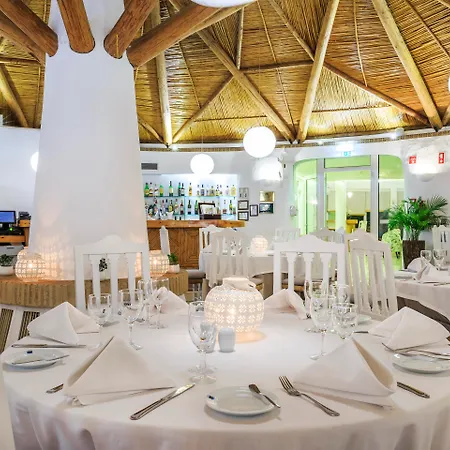 Village de vacances Encosta Do Club 4*