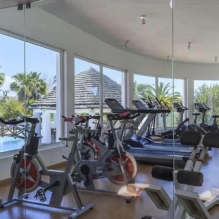 Encosta Do Club キンタ・ド・ラーゴ