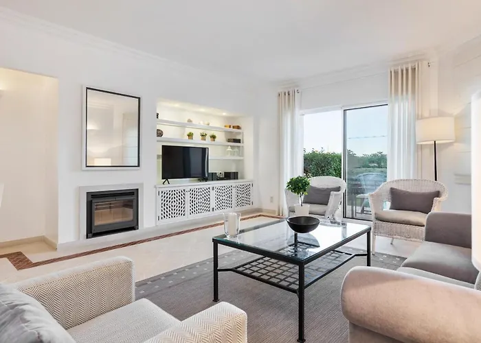 Encosta Do Club Holiday park