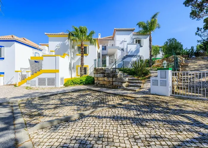 Holiday park Encosta Do Club 4*