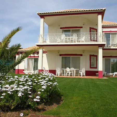 Holiday park Encosta Do Club 4*