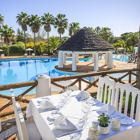 Encosta Do Club Holiday park 4*