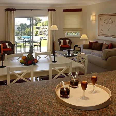 Encosta Do Club Village de vacances 4*