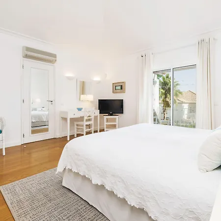 Encosta Do Club Village de vacances 4*